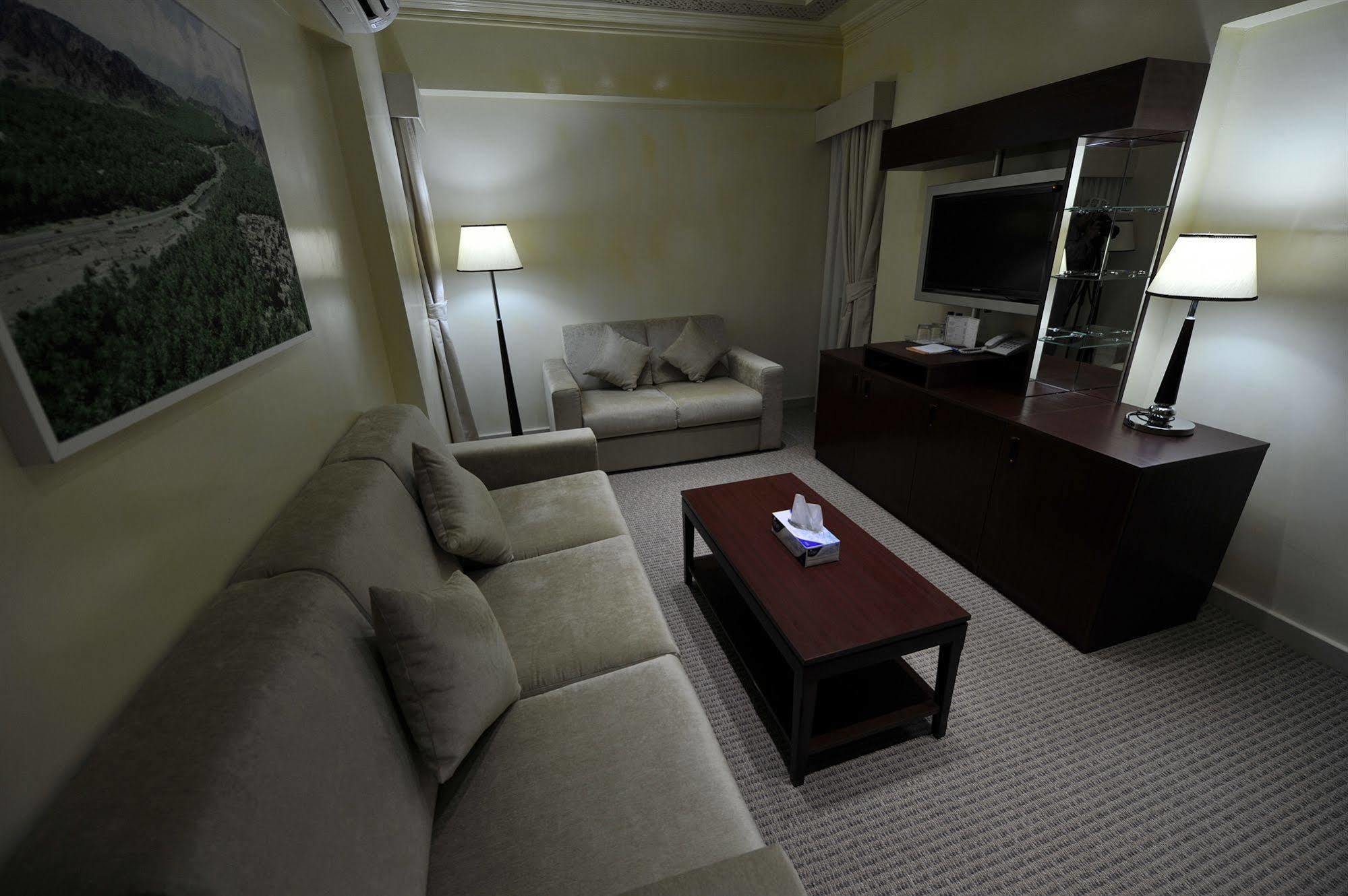 Oman Palm Hotel Suites Maskat Dış mekan fotoğraf